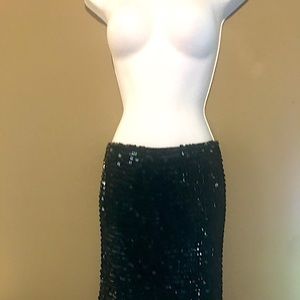 Young Essence/Hand-Made Black Knit Sequence Skirt